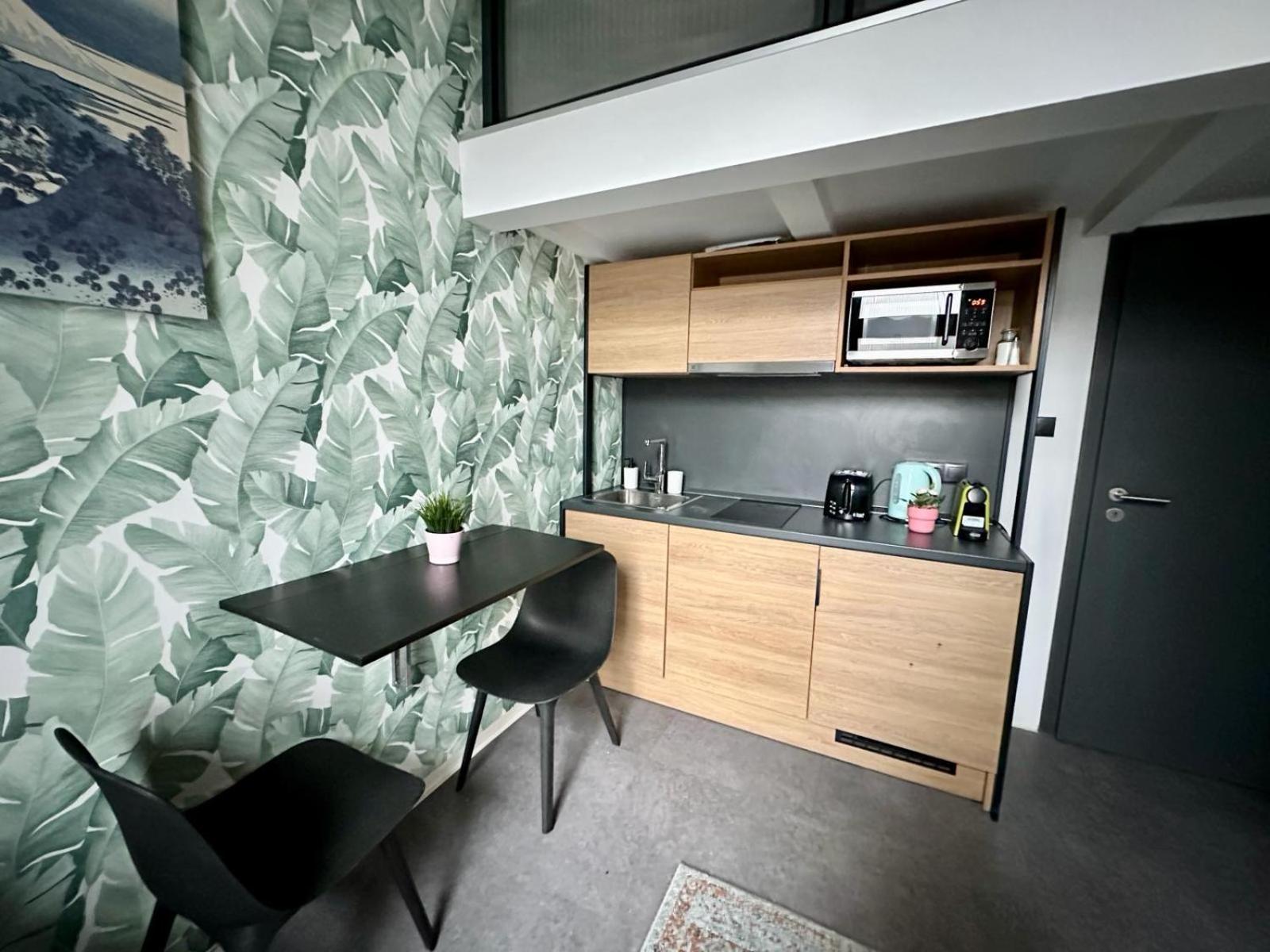 Design Gallery Inbp09 #freeparking Budapest