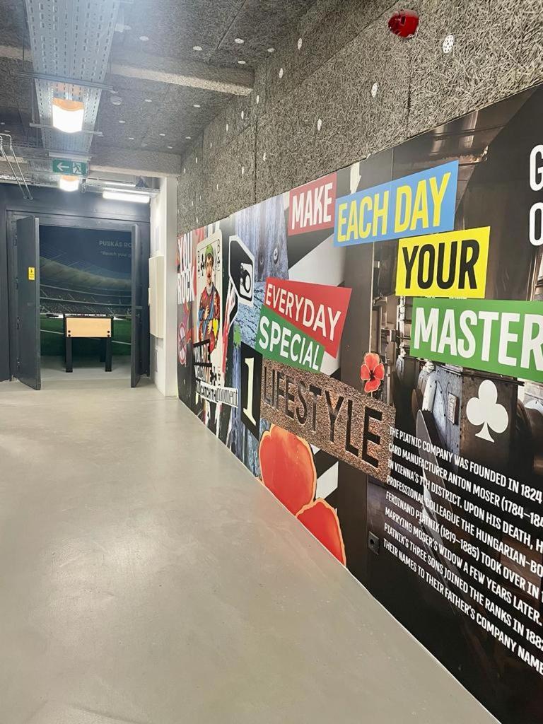 Design Gallery Inbp09 #freeparking Budapest
